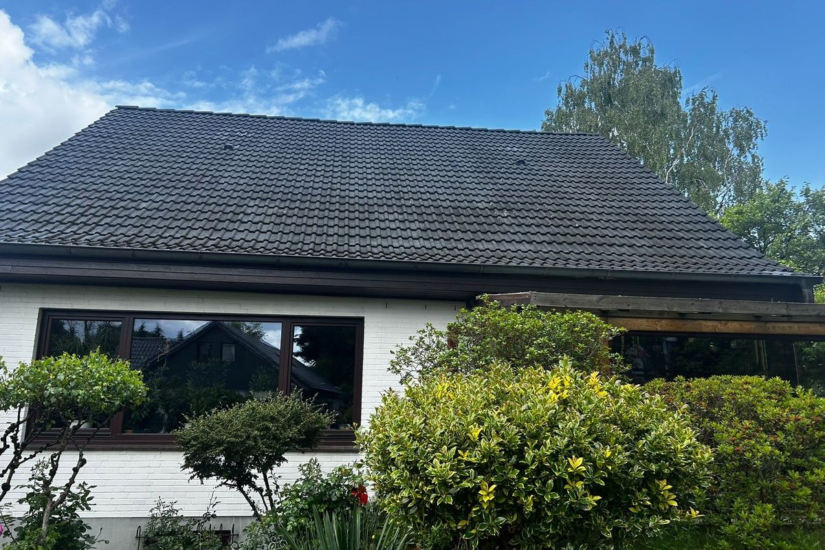 Ziegeldach Neubau in Neumünster – Dachdeckerei L+L